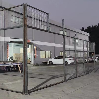 Хорошая цена Стандартная гладкая поверхность теннисного корта для профессиональных игроков онлайн