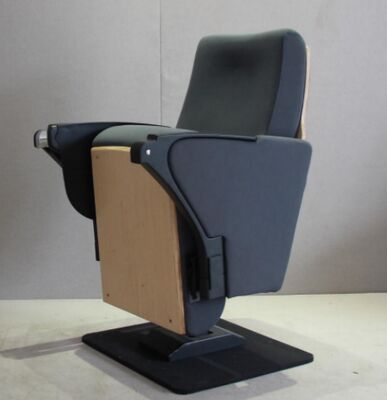 Хорошая цена Коммерческие настраиваемые эргономичные кресла для аудиторий и современных театров с панелями для проходов онлайн